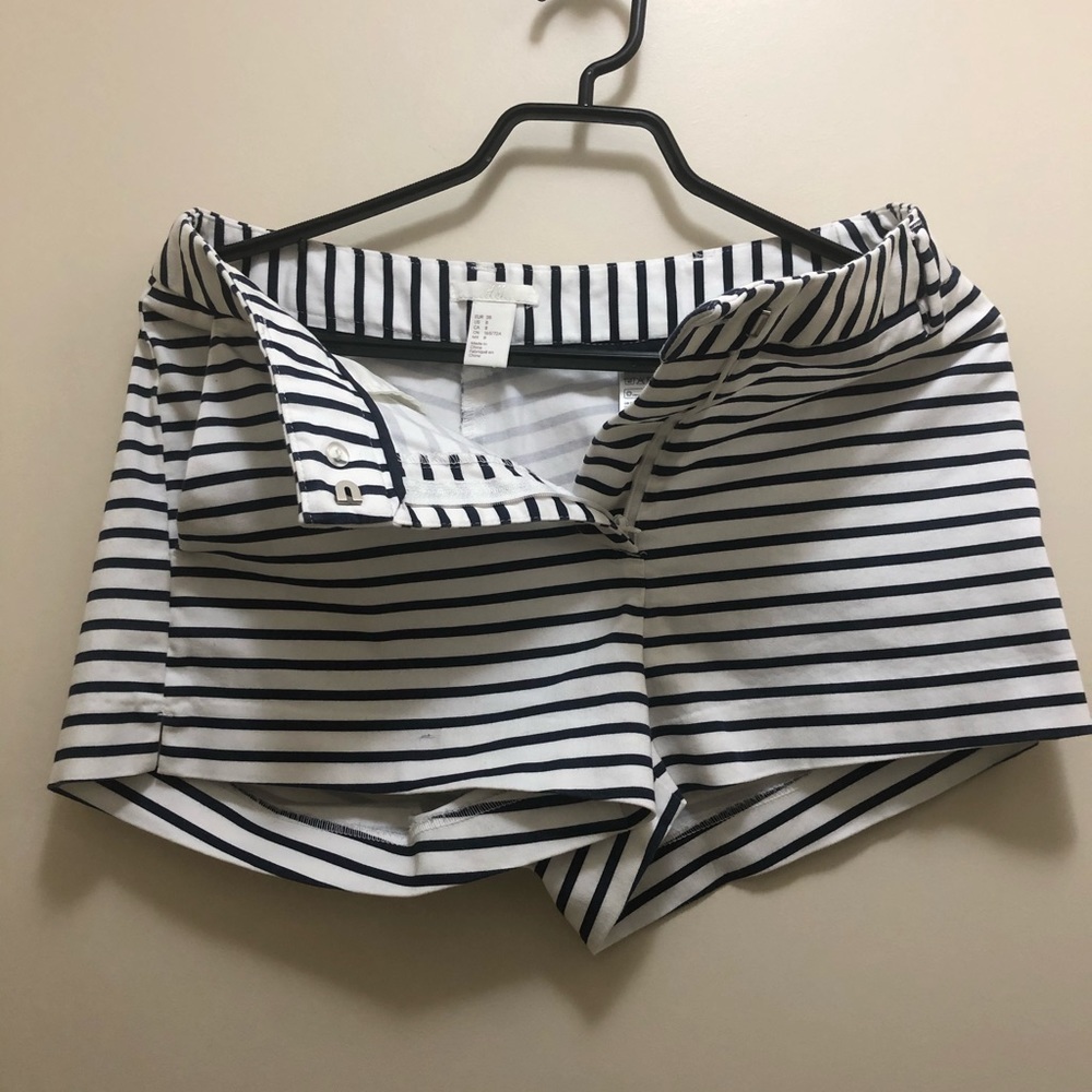 Clothes - Picture 12 of 16